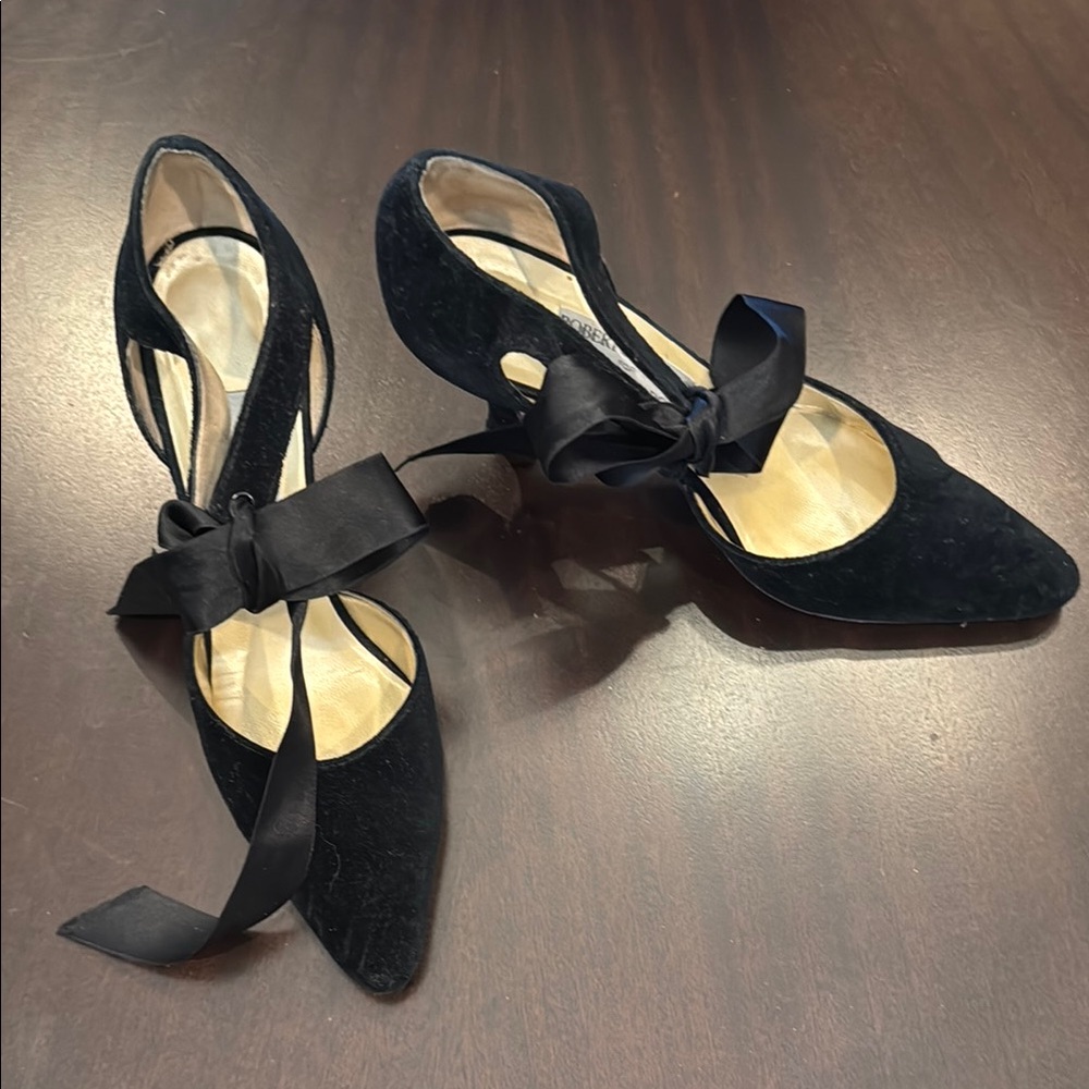 Elegant Roberto Vianni for Neiman Marcus Heels